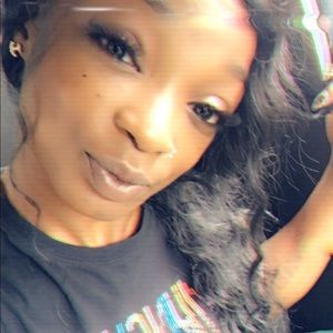 Meet your Posher, Thyshee